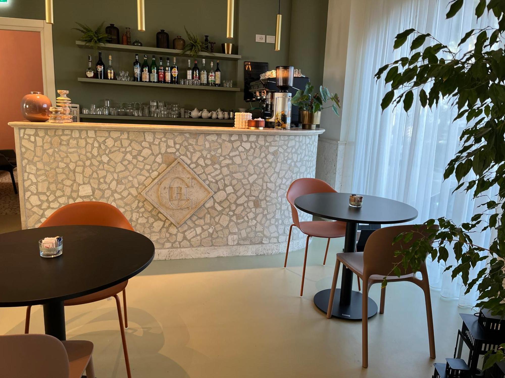 Hotel Capital Cupra Marittima Luaran gambar